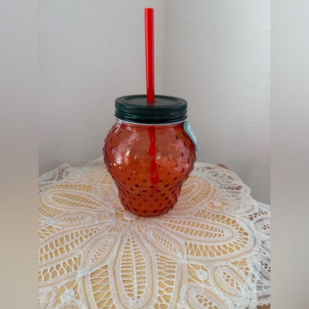 NWT strawberry glass mug with straw great gift idea